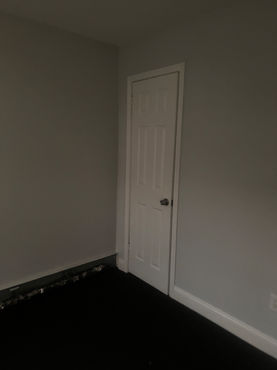 Room for rent in rosedale - photo 3