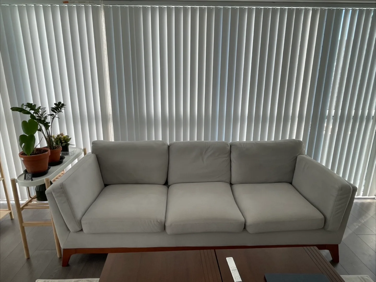 Auberge Design Kemi sofa thumbnail