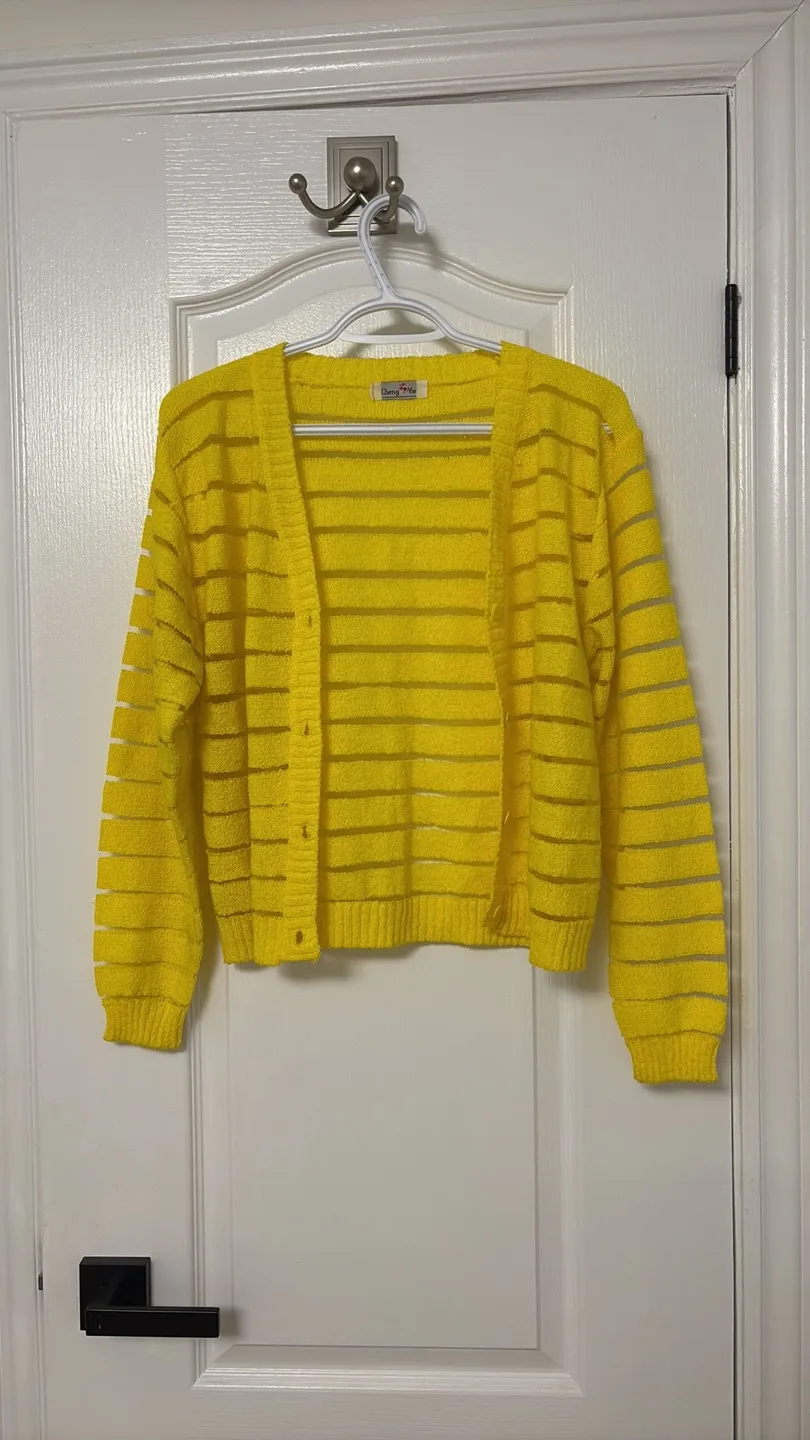 Yellow cardigan sz S image indicator(2)