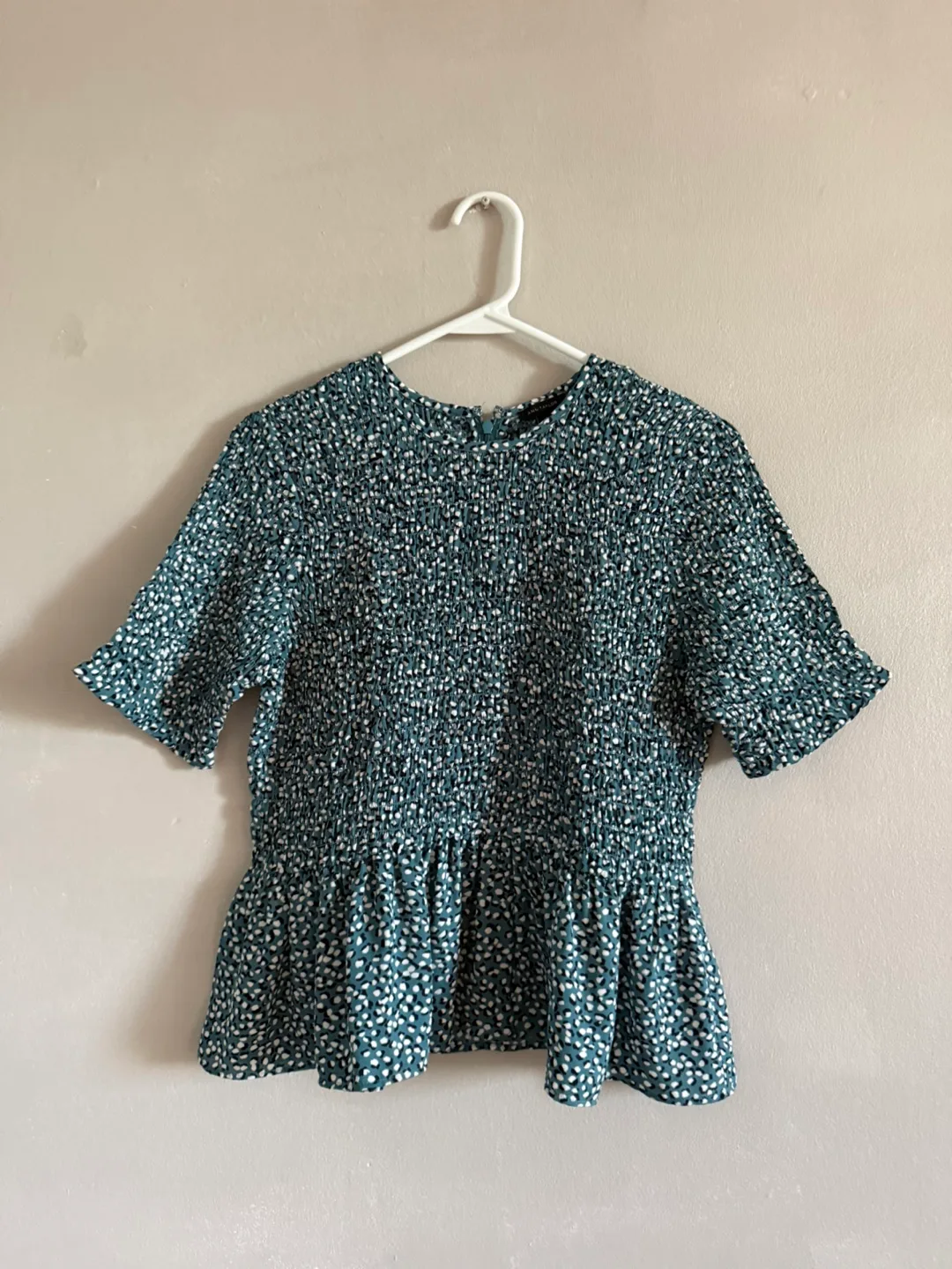 Cute Raffle Top image indicator(2)