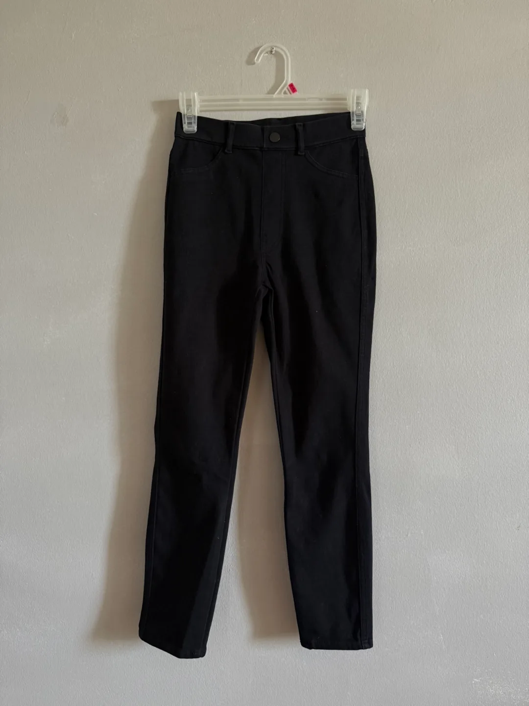 Uniqlo Black Pants image indicator(2)