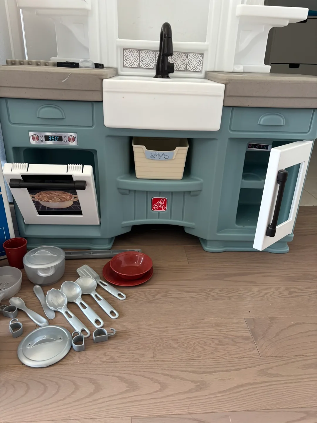 Step2 Timeless Trends Kitchen like New image indicator(2)