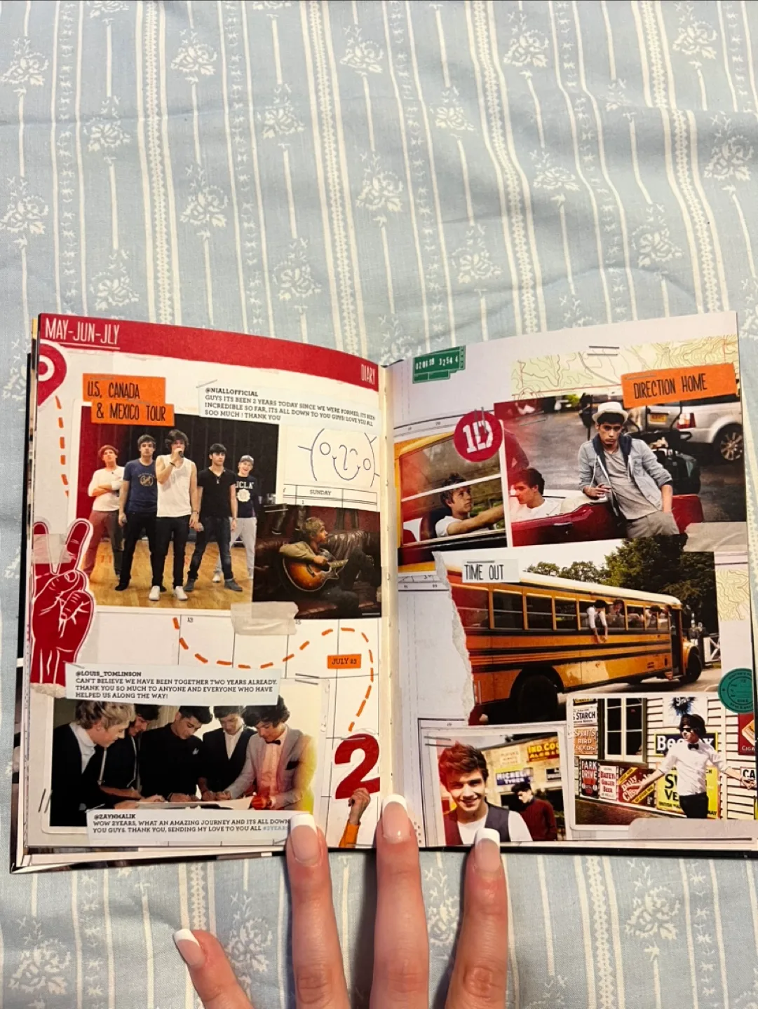 One Direction Take Me Home Yearbook + CD image indicator(4)