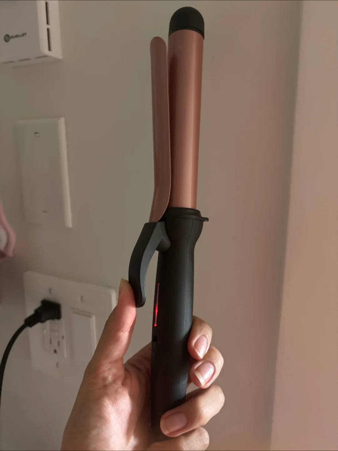 Curling Iron - Rose Gold 🇨🇦 image indicator(2)