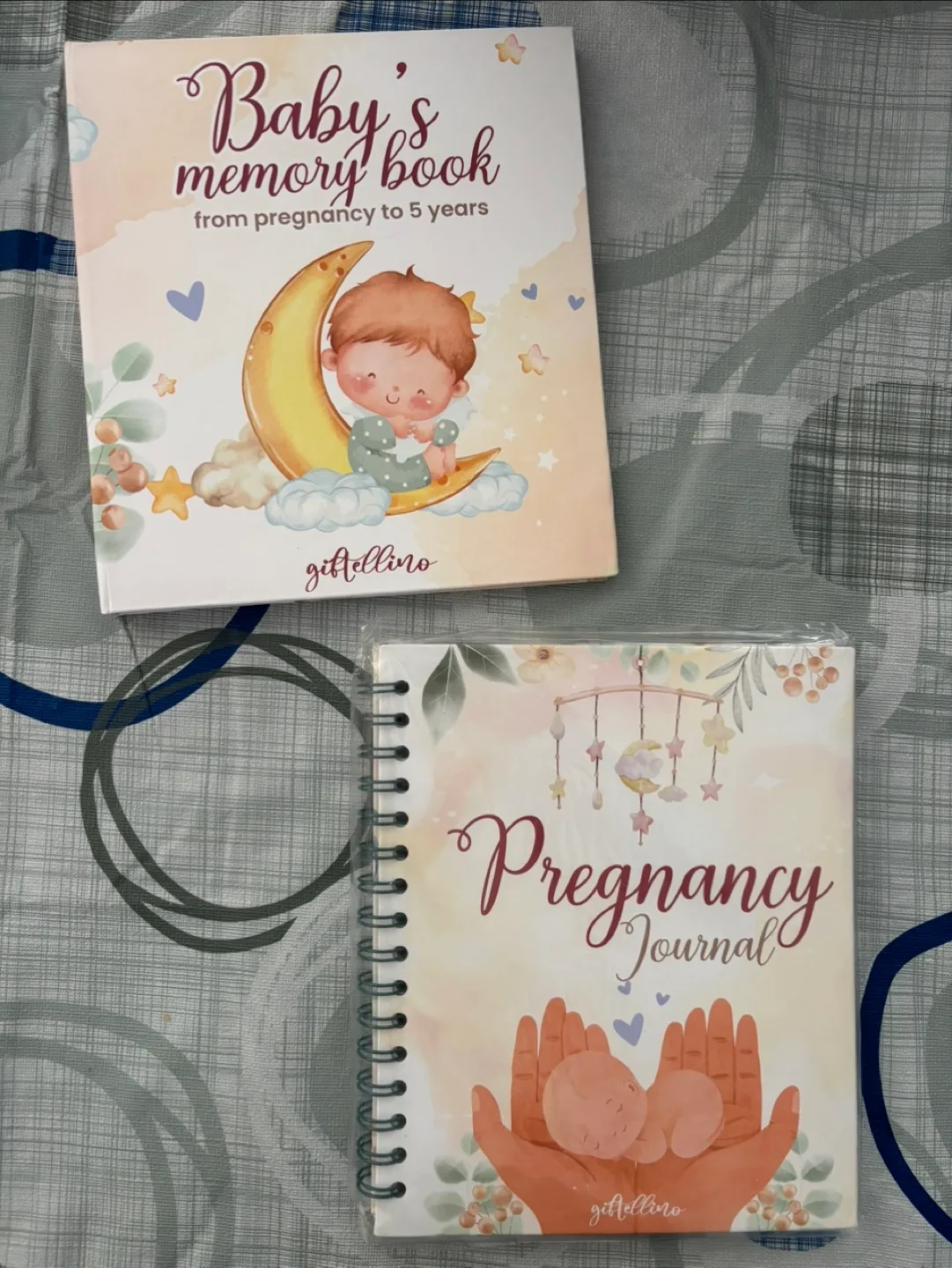 Giftellino Baby Memory Book & Pregnancy Journal thumbnail