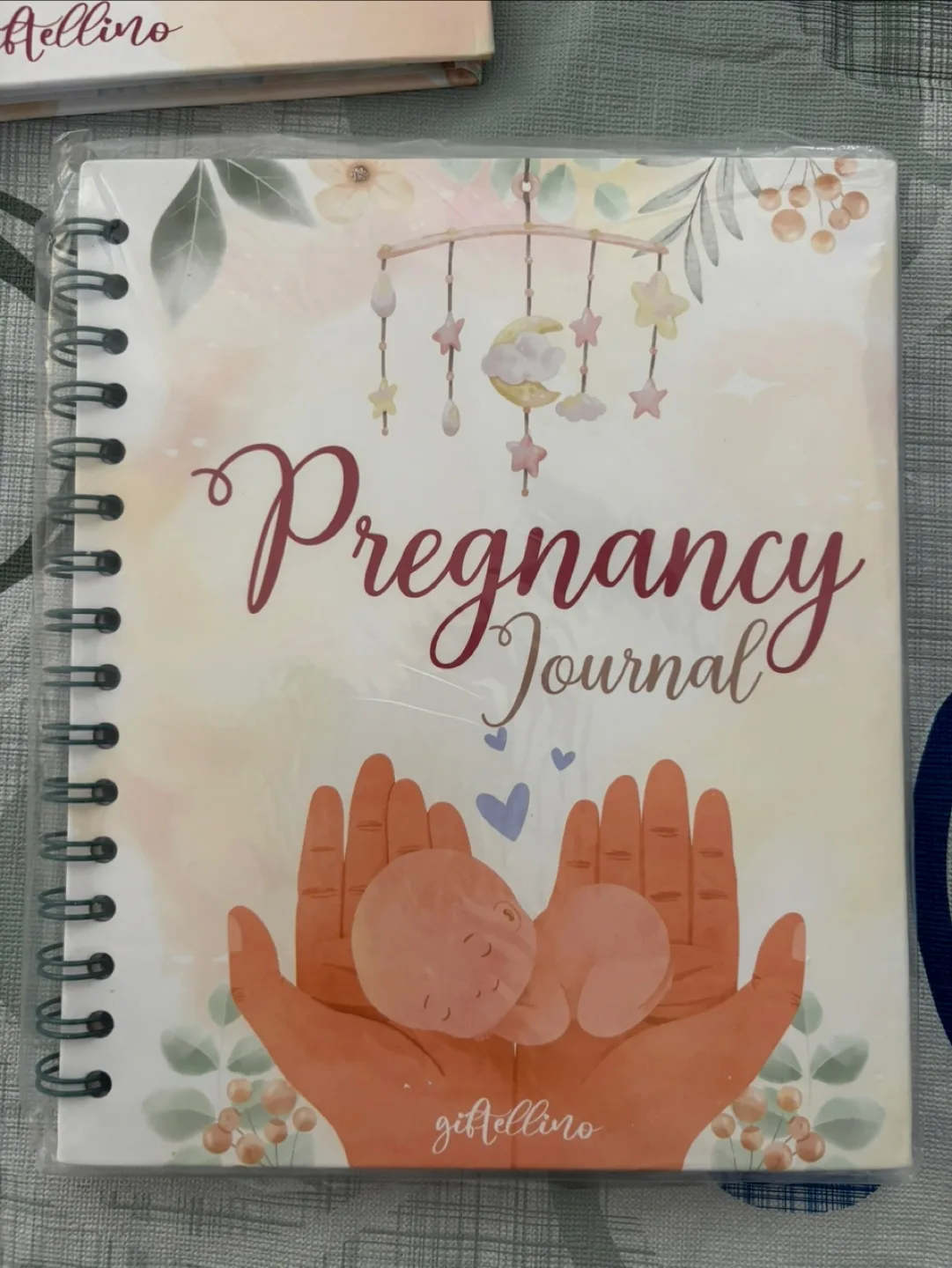 Giftellino Baby Memory Book & Pregnancy Journal image indicator(3)
