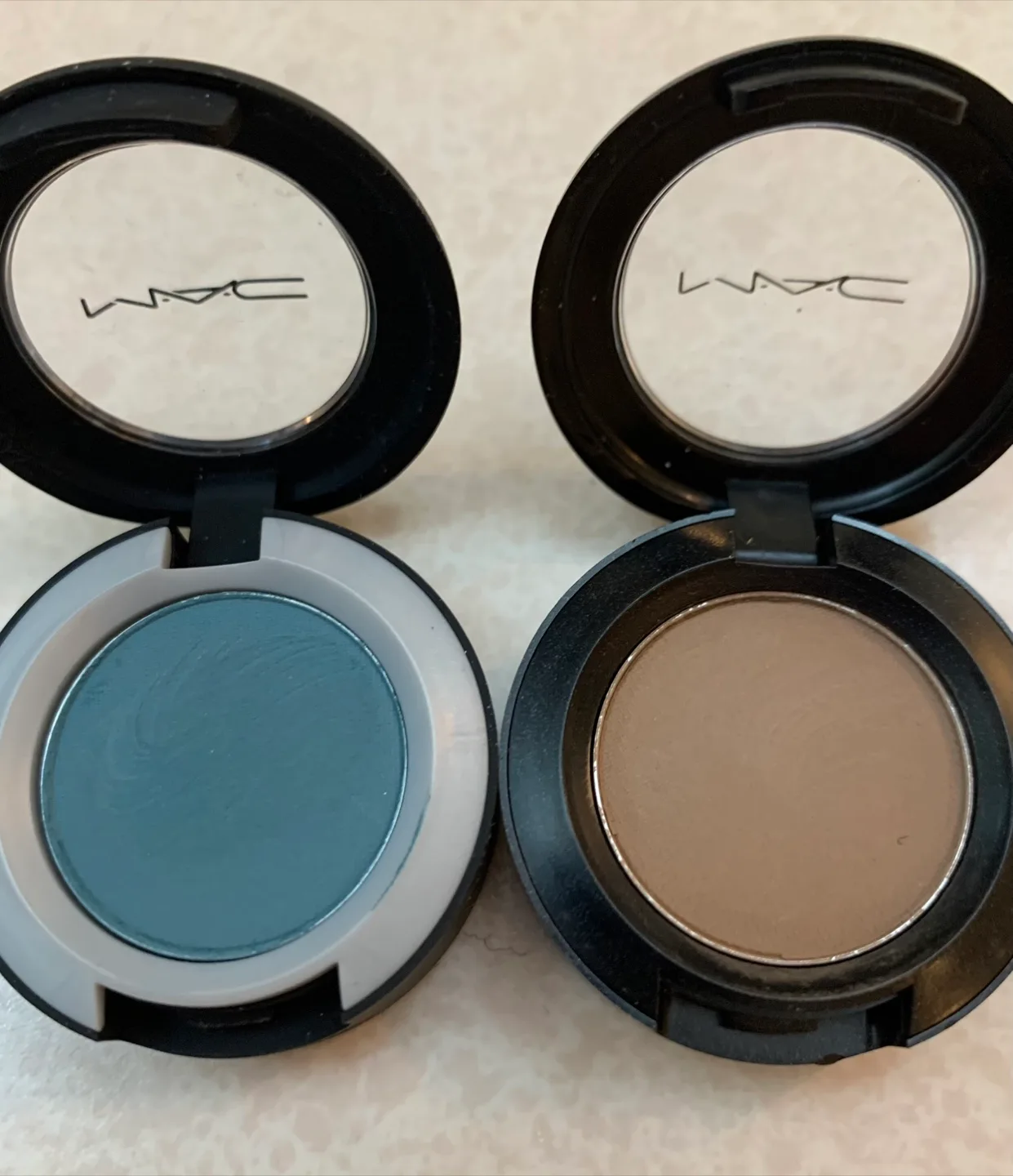 MAC Eyeshadows: Good Jeans & Sandstone thumbnail