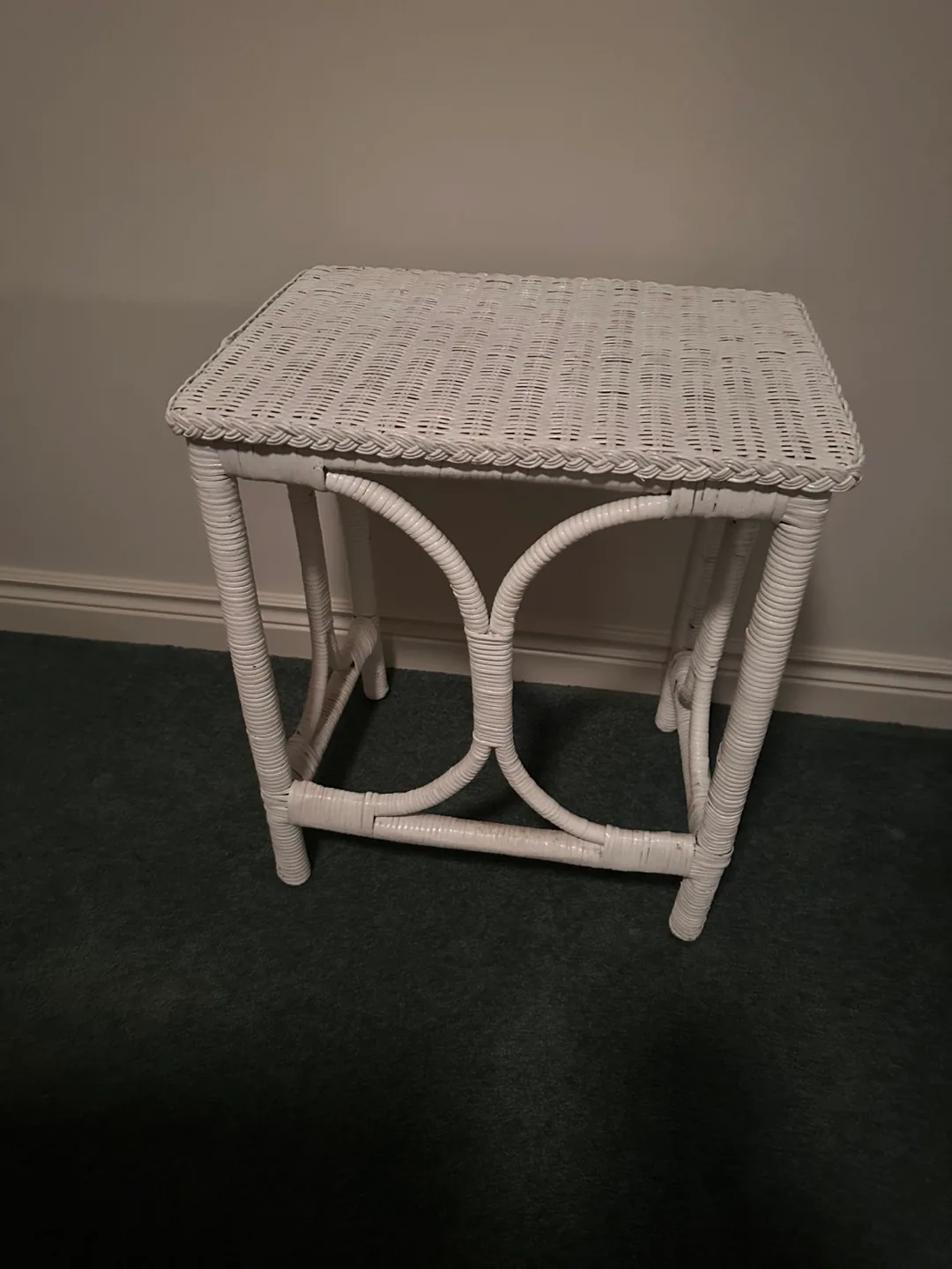 Wicker Chair with Floral Cushion🇨🇦 image indicator(4)