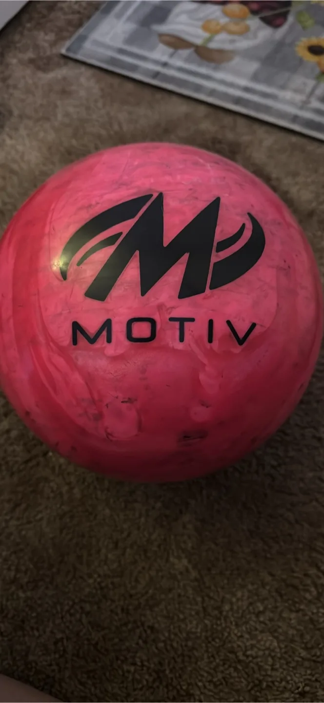 Motiv Venom Bowling Ball - Pink thumbnail