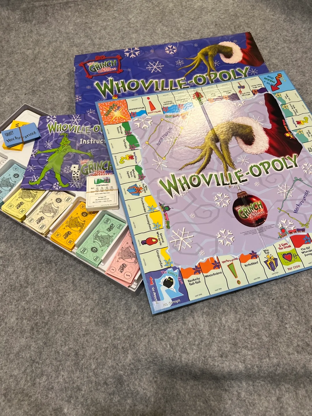 Whoville-Opoly Grinch Board Game thumbnail