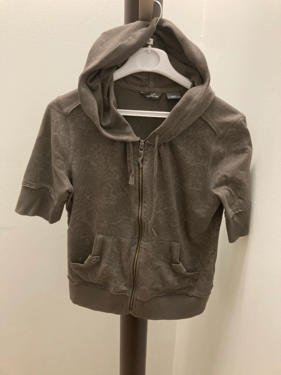 🇨🇦🍁 Eddie Bauer short sleeve zip hoodie thumbnail
