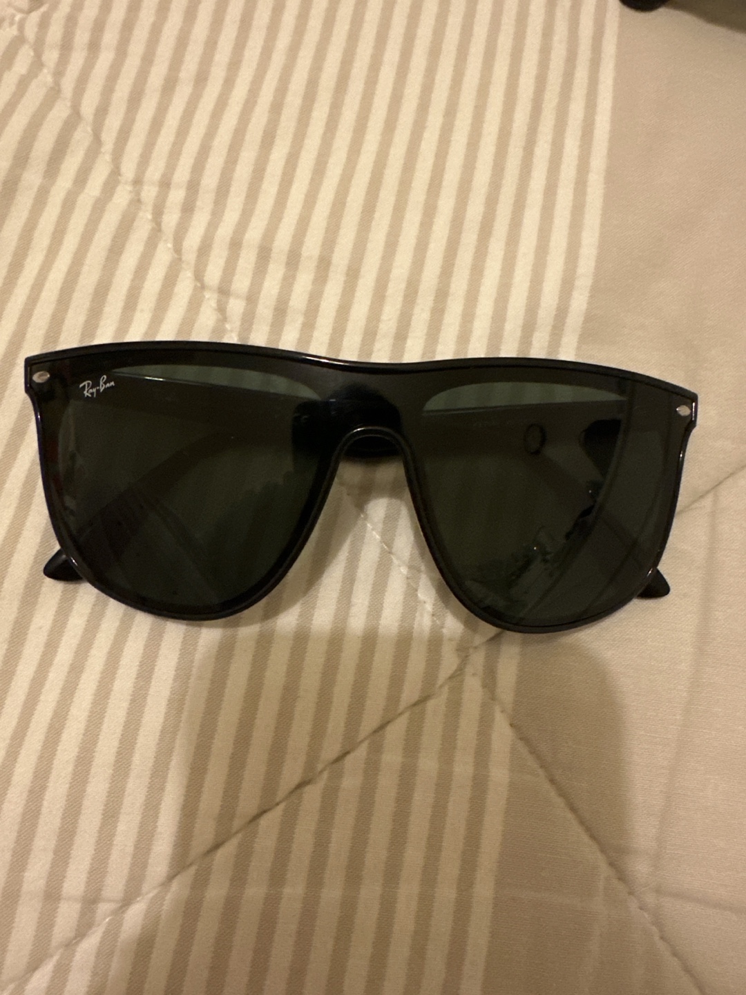 Ray-Ban Black Sunglasses