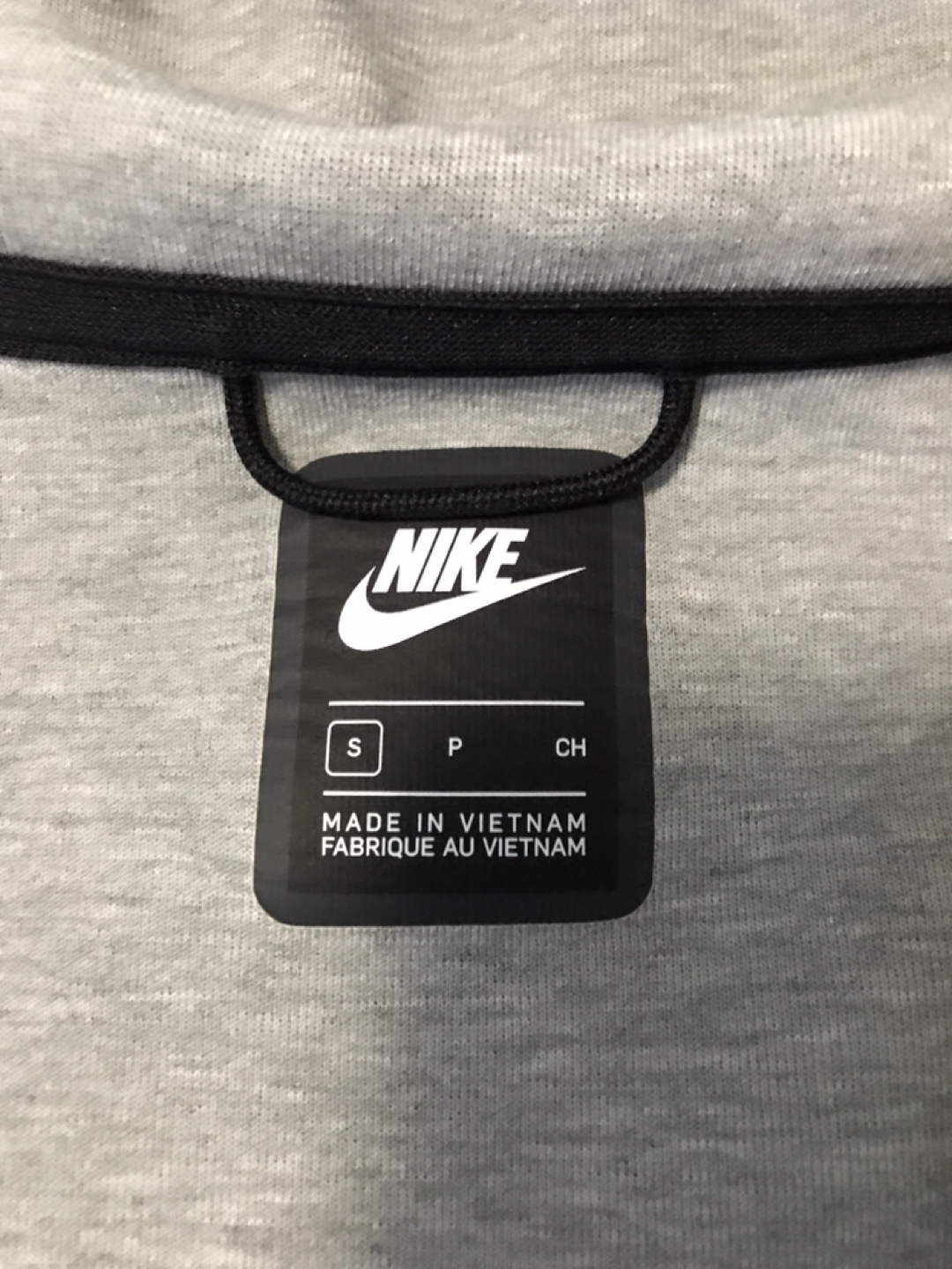 Nike Tech Fleece Hoodie - Size Small - photo 3
