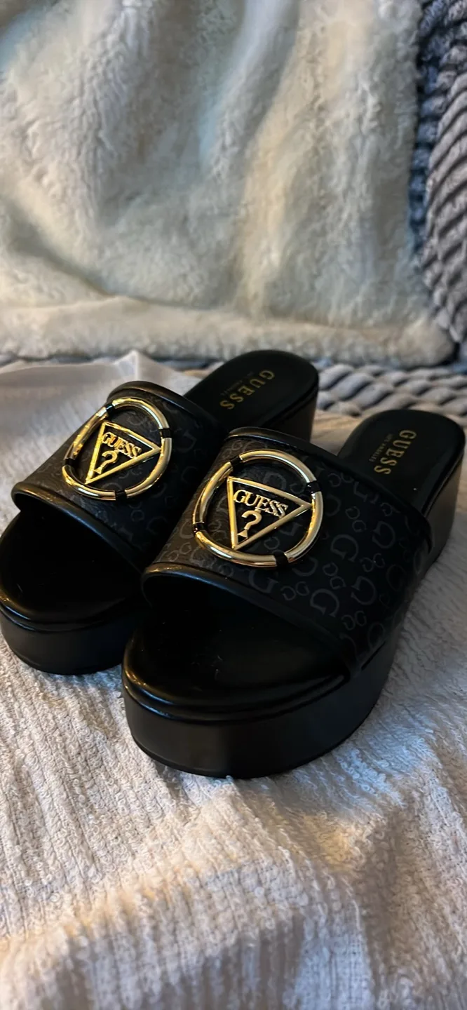 Guess MYLARRDZ Black Slides - thumbnail