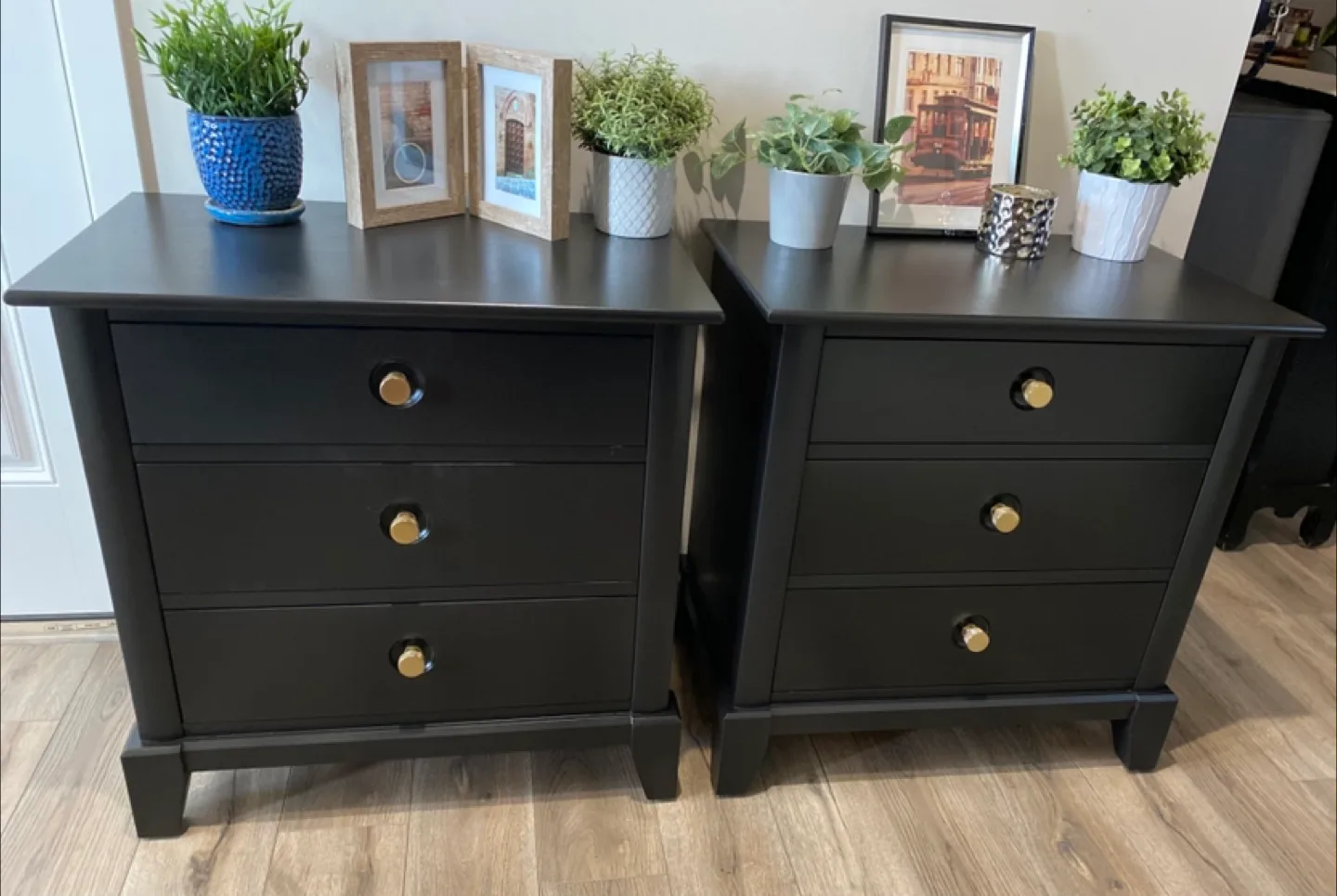 Modern Hardwood King Nightstands Black & Gold thumbnail