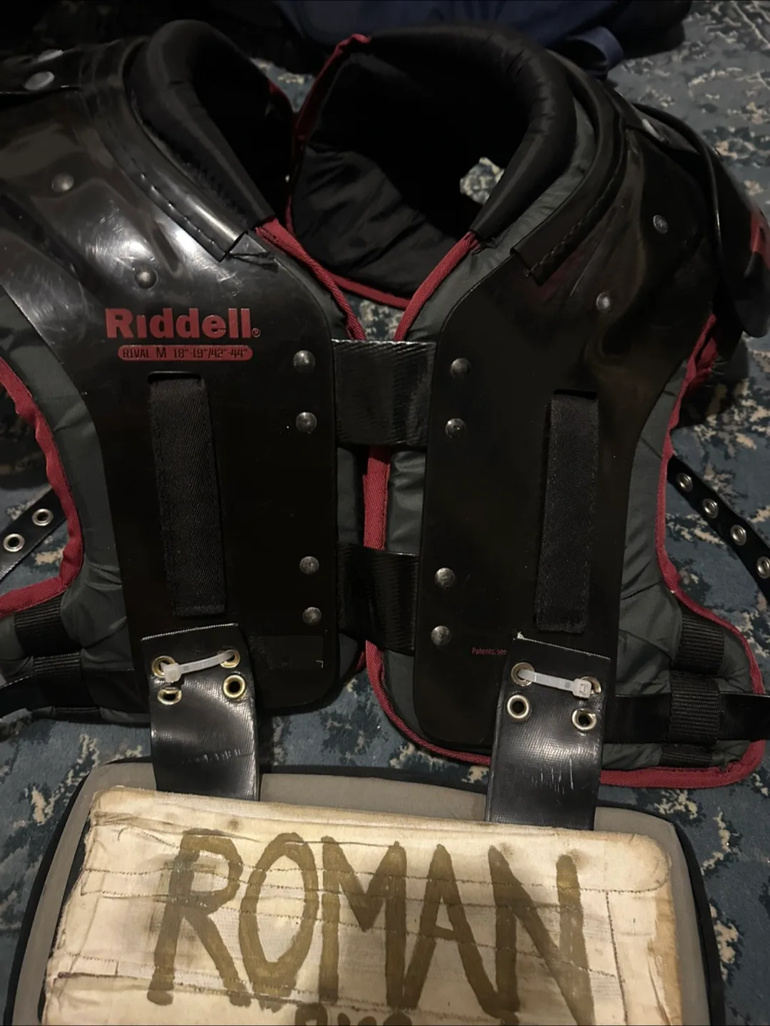 Riddell Rival Football Shoulder Pads - Size M thumbnail