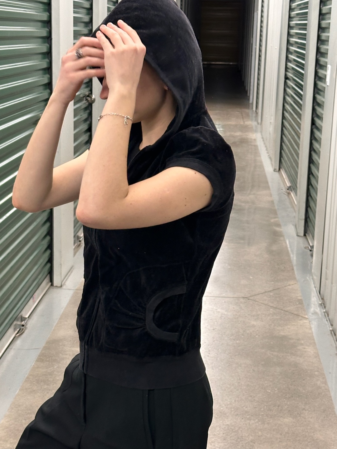 *vintage* Juicy Couture Black Velour Hoodie - Size S - photo 3