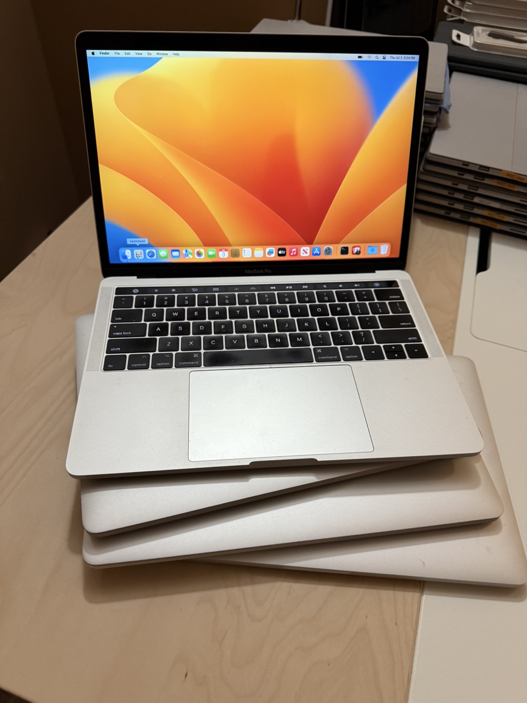 Laptop Macbook Pro 2017 slim‏ Touch Bar - photo 4