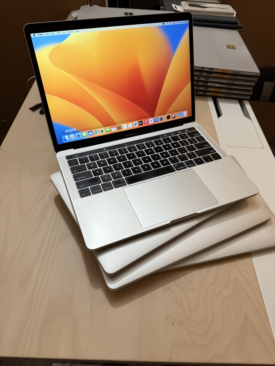 Laptop Macbook Pro 2017 slim‏ Touch Bar - photo 3