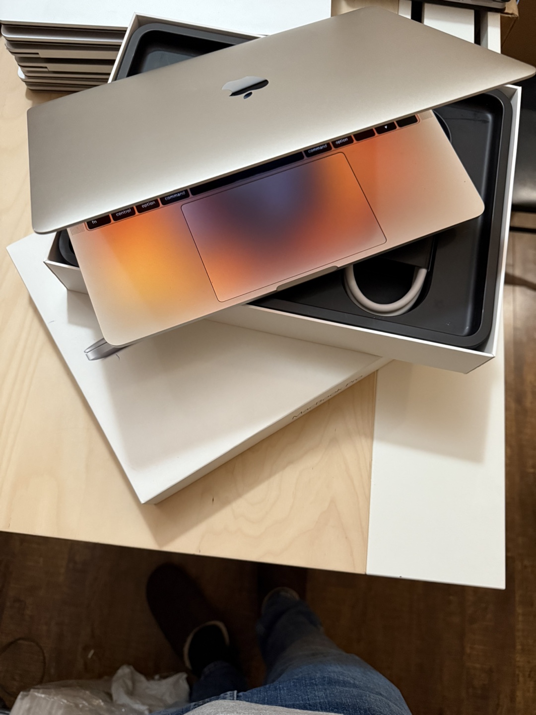 Macbook Pro 2017 slim - photo 2