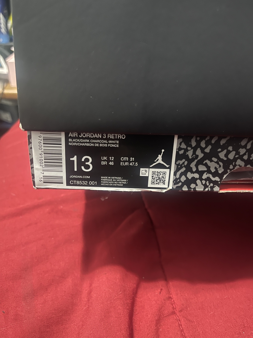 (Size 13 men) Air Jordan 3 Retro Black cats - photo 2