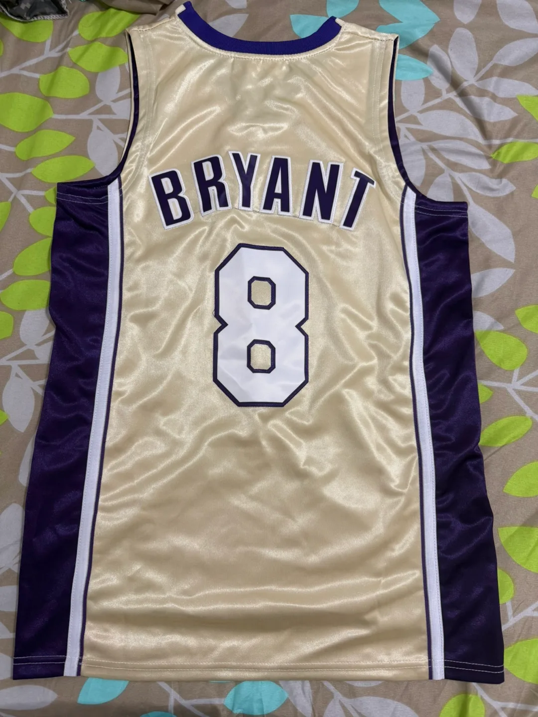 Mitchell & Ness Kobe Bryant Lakers Jersey image indicator(2)
