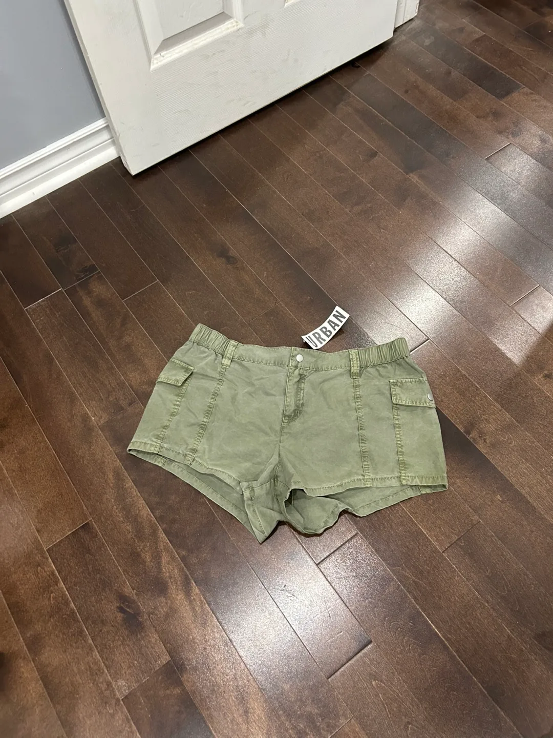 UO cargo shorts thumbnail