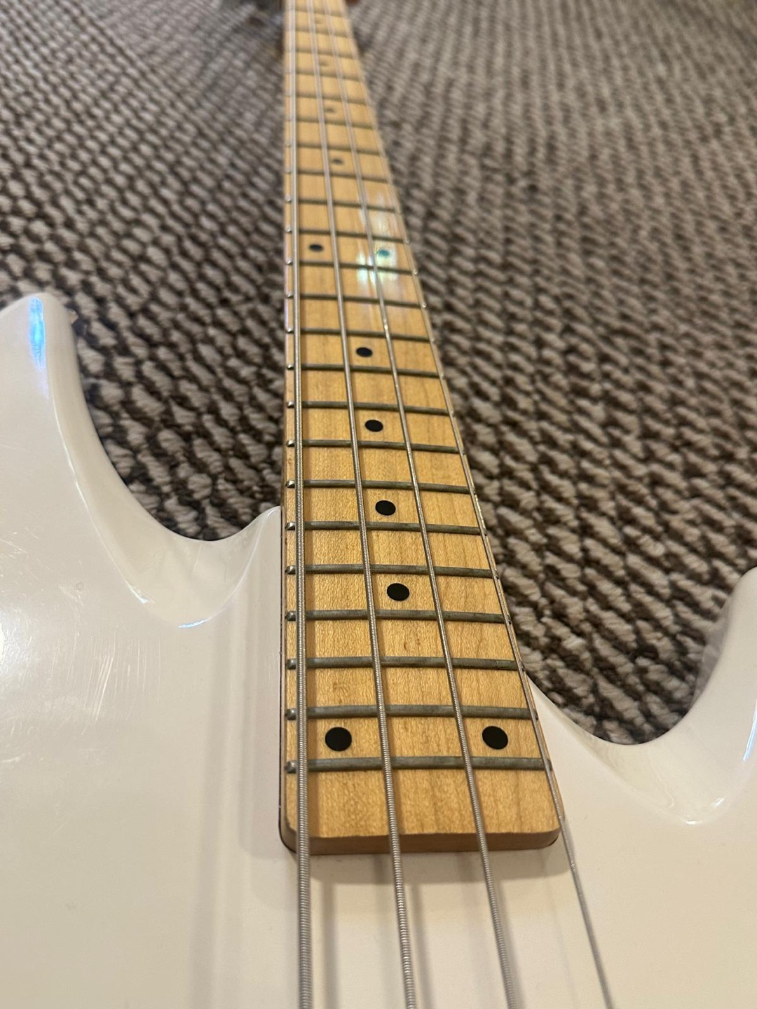 Bass Guitar (Samick Artist Series) - photo 4