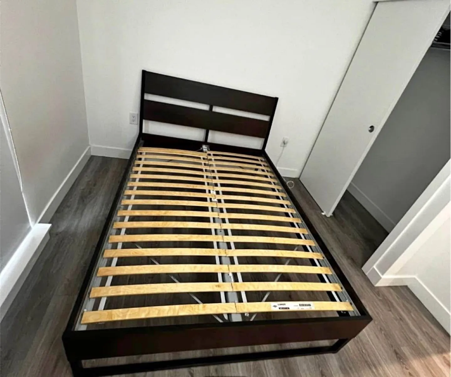 Ikea Queen bed frame * excellent condition thumbnail