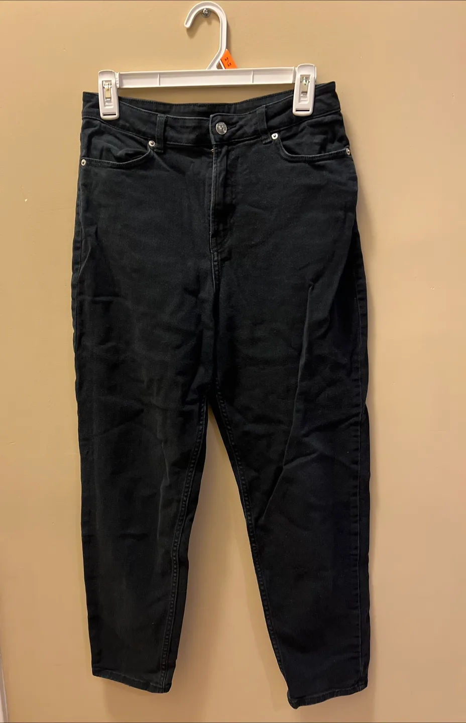 Black Mom Jeans thumbnail