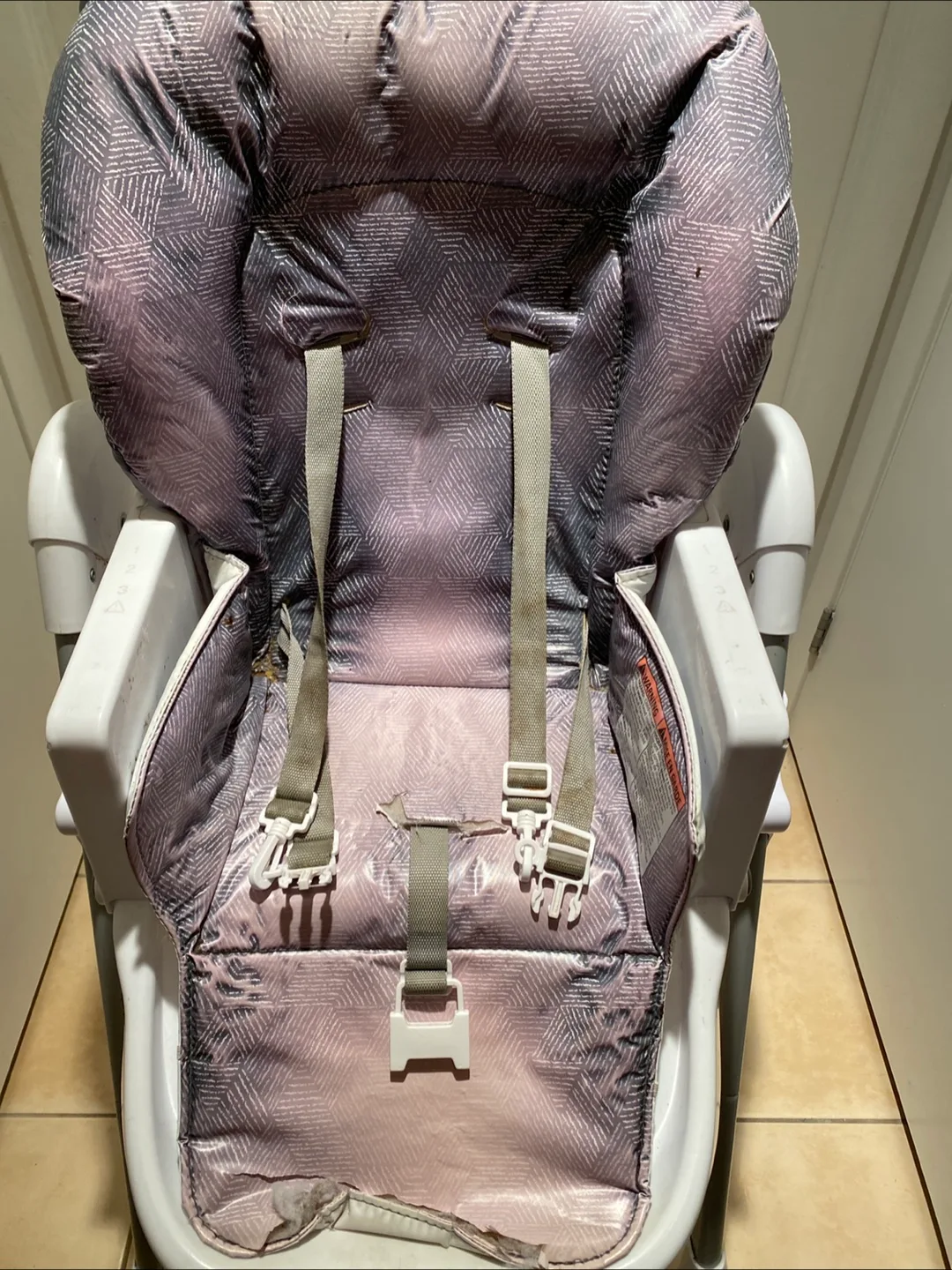 Safety 1st Foldable High Chair image indicator(3)