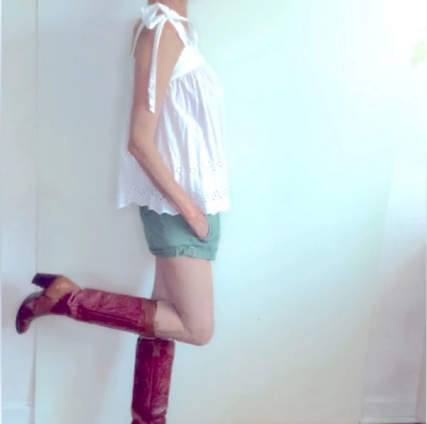 Sweet White Eyelet Tank Top with Bow Tie Straps image indicator(5)