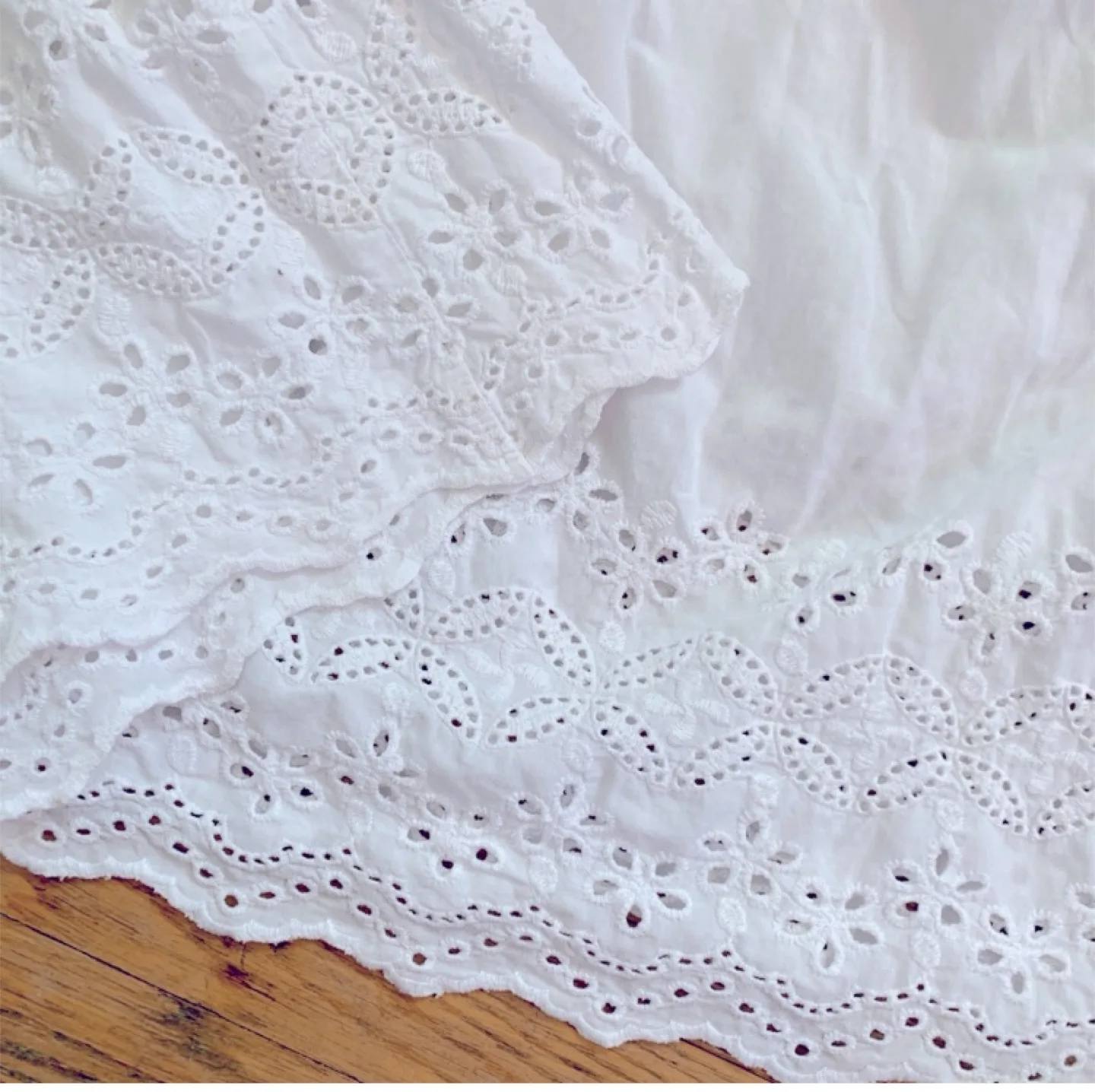 Sweet White Eyelet Tank Top with Bow Tie Straps image indicator(7)