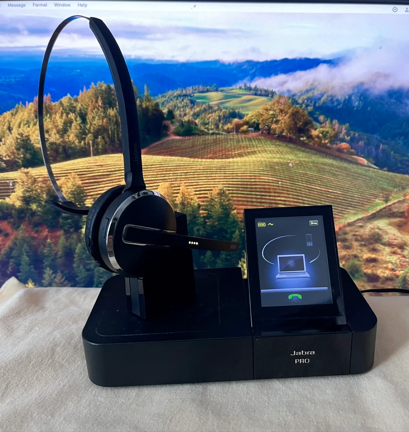 Jabra Pro 9465 wireless headset and base Touch screen control image indicator(4)