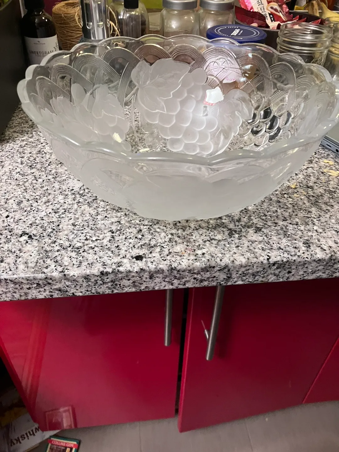 Large Glass Bowl with Grape Design image indicator(2)