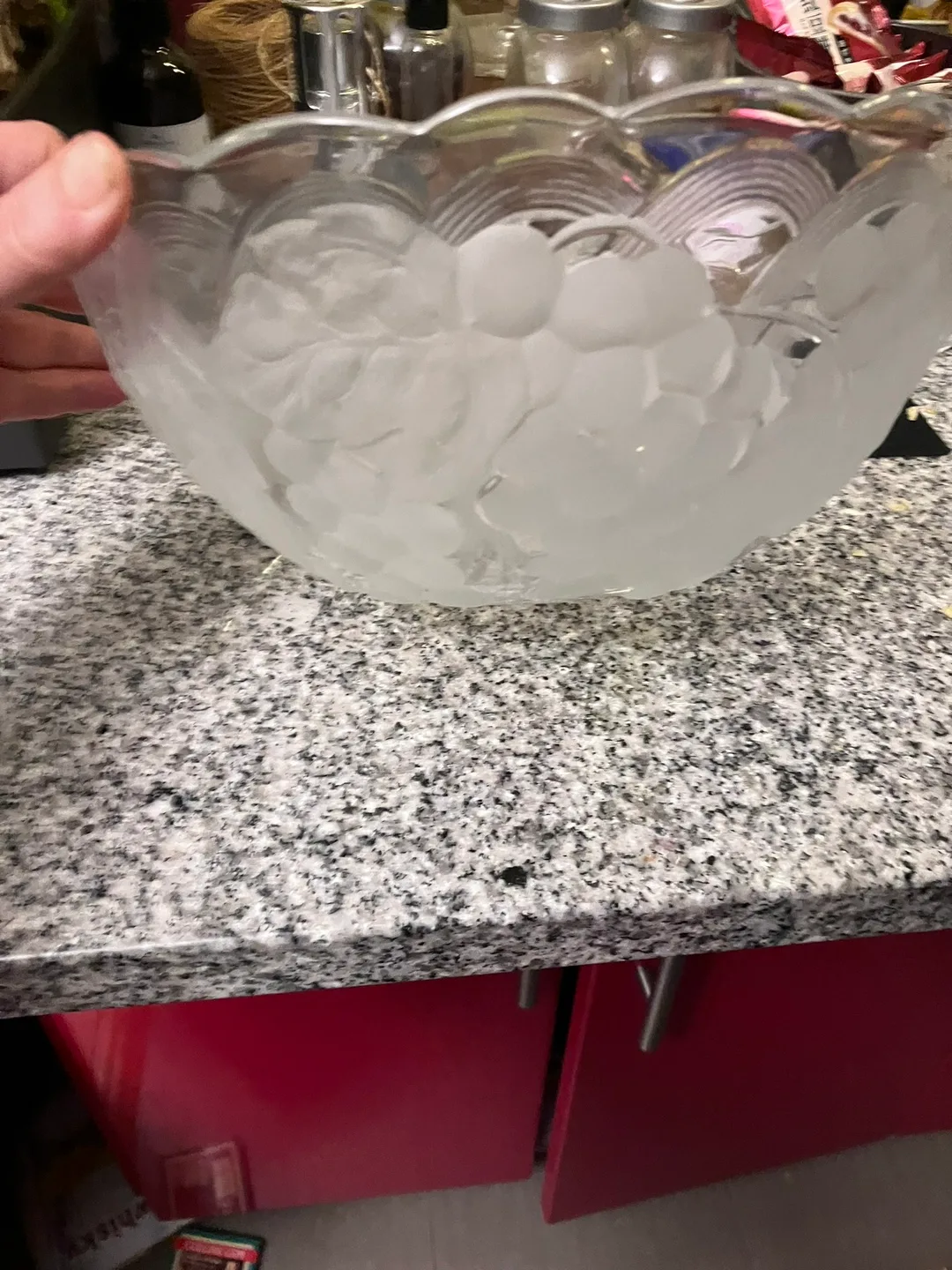 Large Glass Bowl with Grape Design image indicator(3)