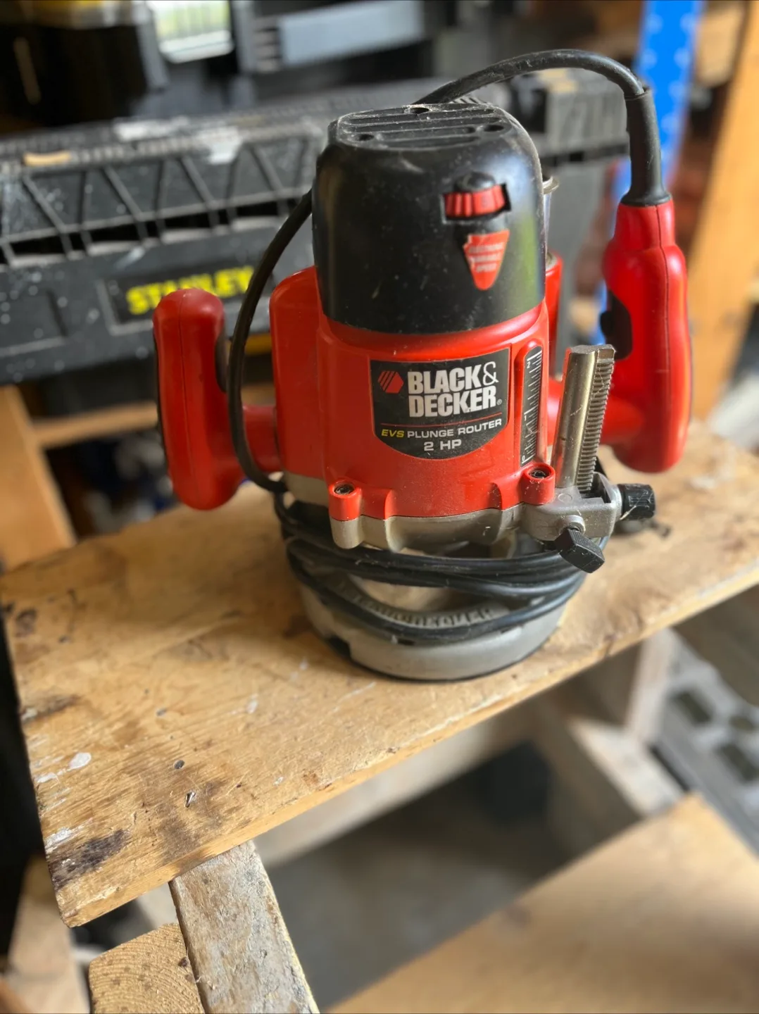 Black & Decker EVS plunge router thumbnail