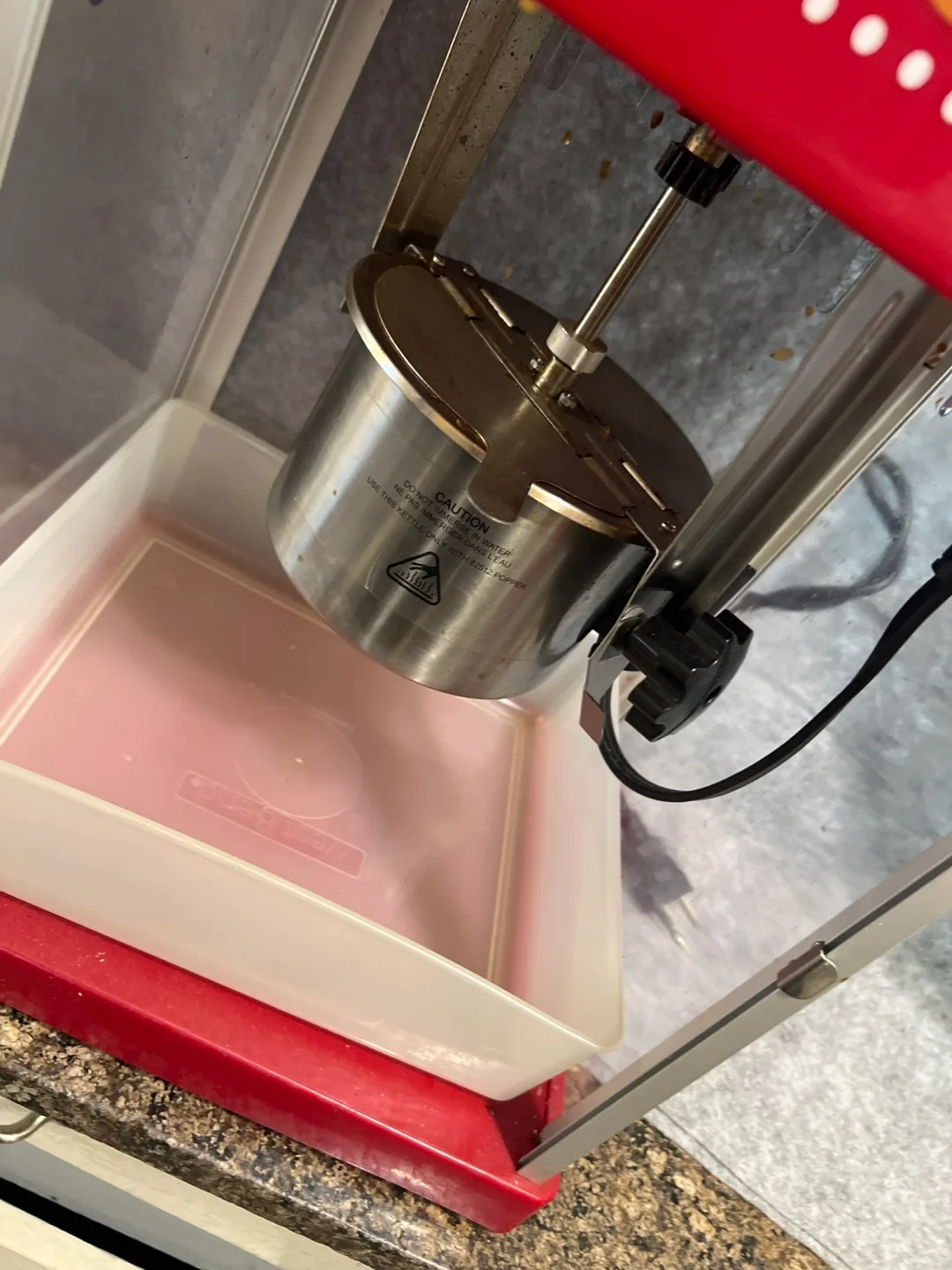 Come and get it. $8 West Bend Popcorn Machine image indicator(2)