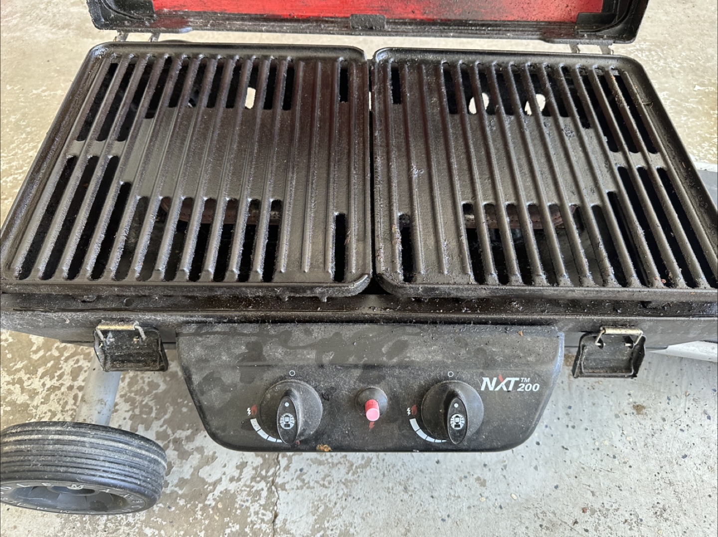 Coleman NXT 200 Portable Propane BBQ - photo 2