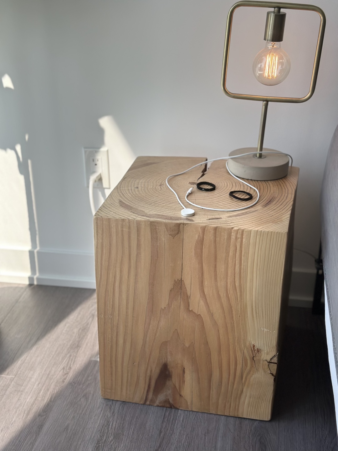 Set Solid Wood Cube Side Tables / Nightstands