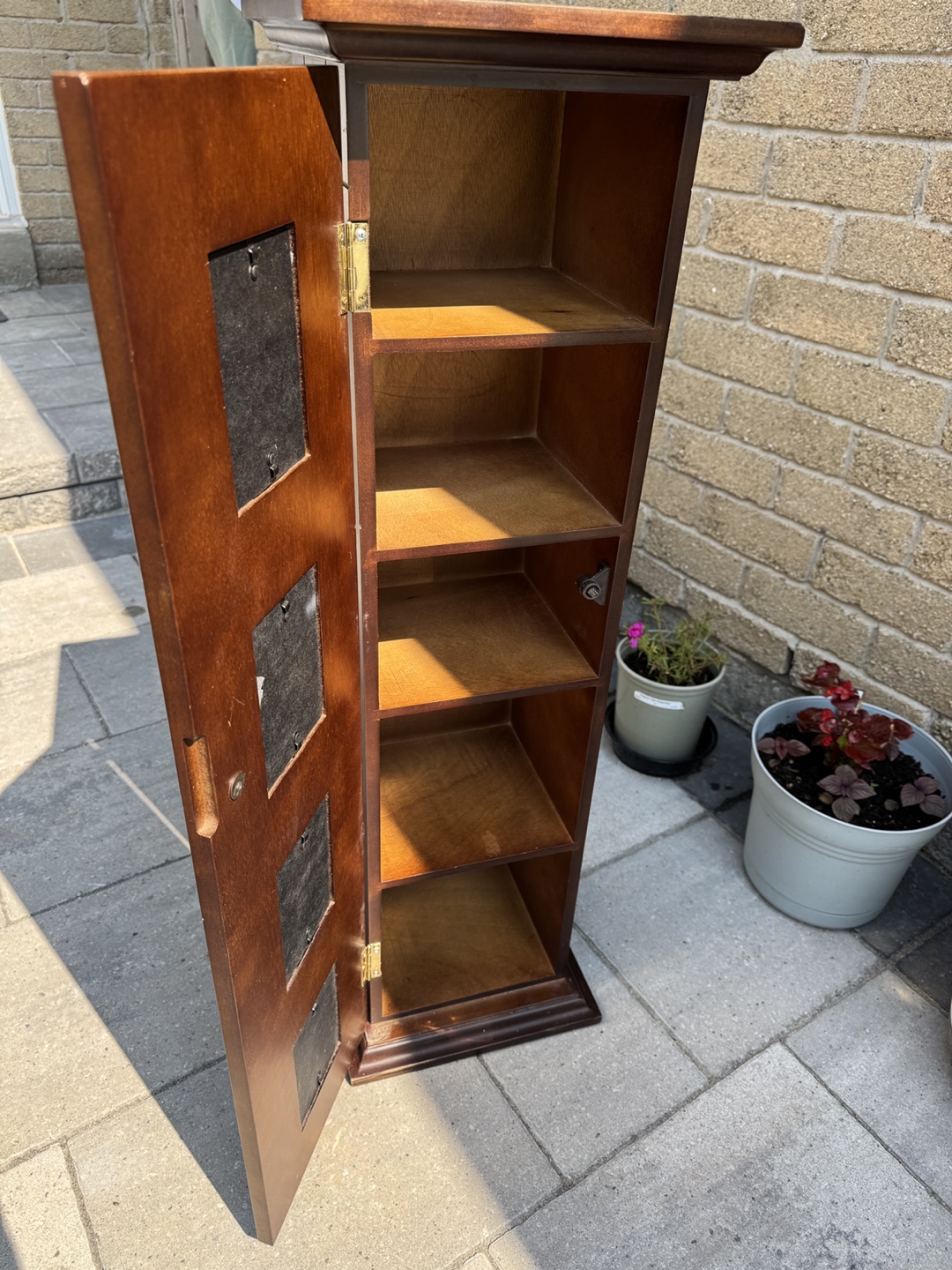 Wooden Display Cabinet with Photo Frames - photo 4