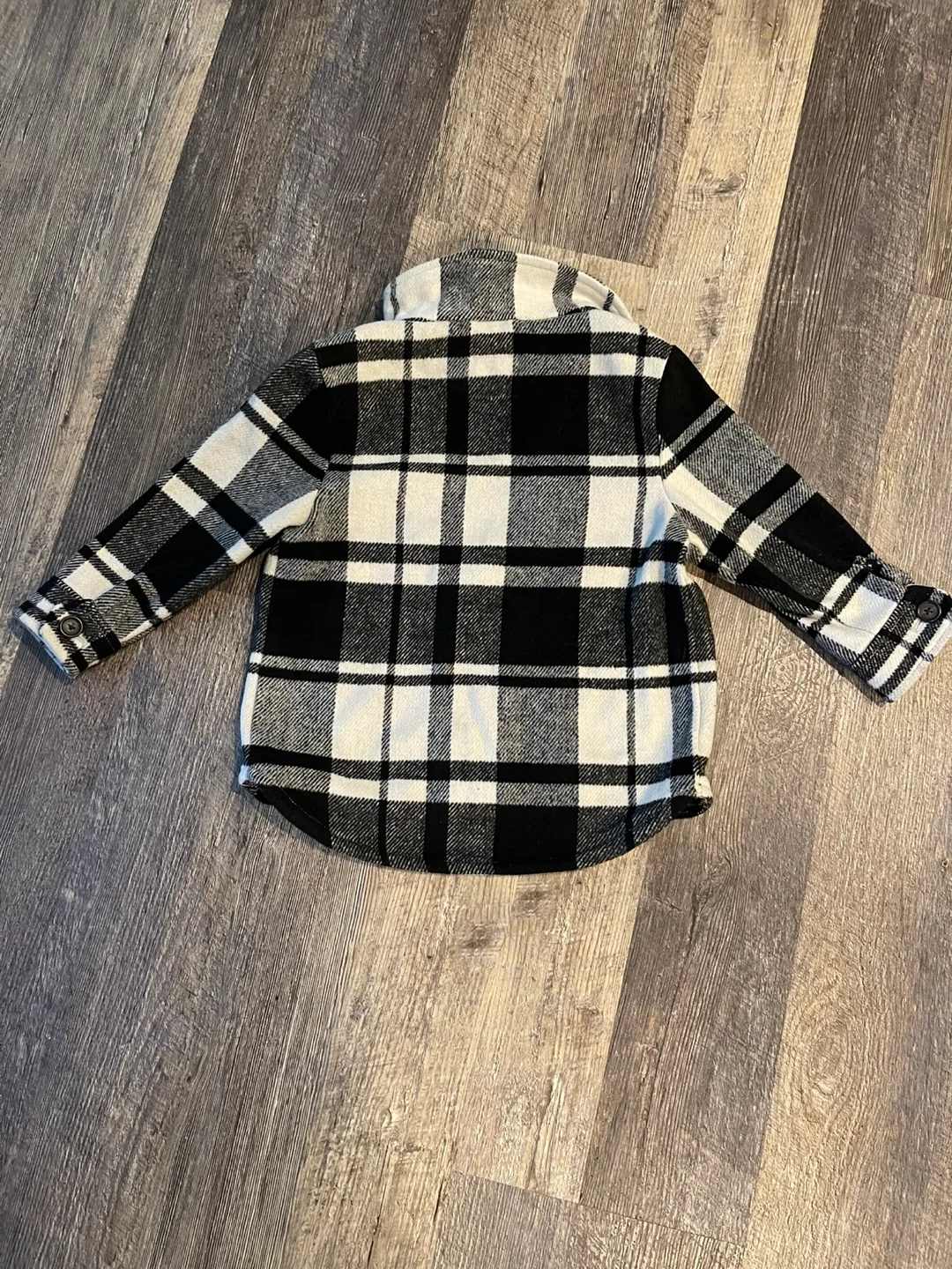Old Navy XS(5) Black/White Plaid Flannel Shacket image indicator(2)