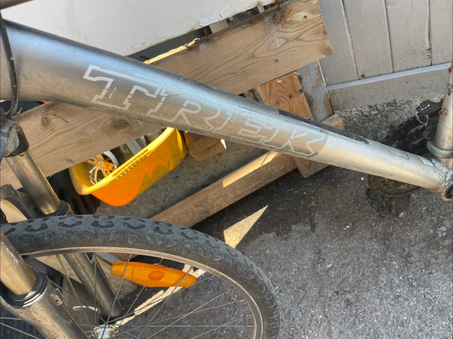 Trek Mountain Bike - Silver image indicator(2)