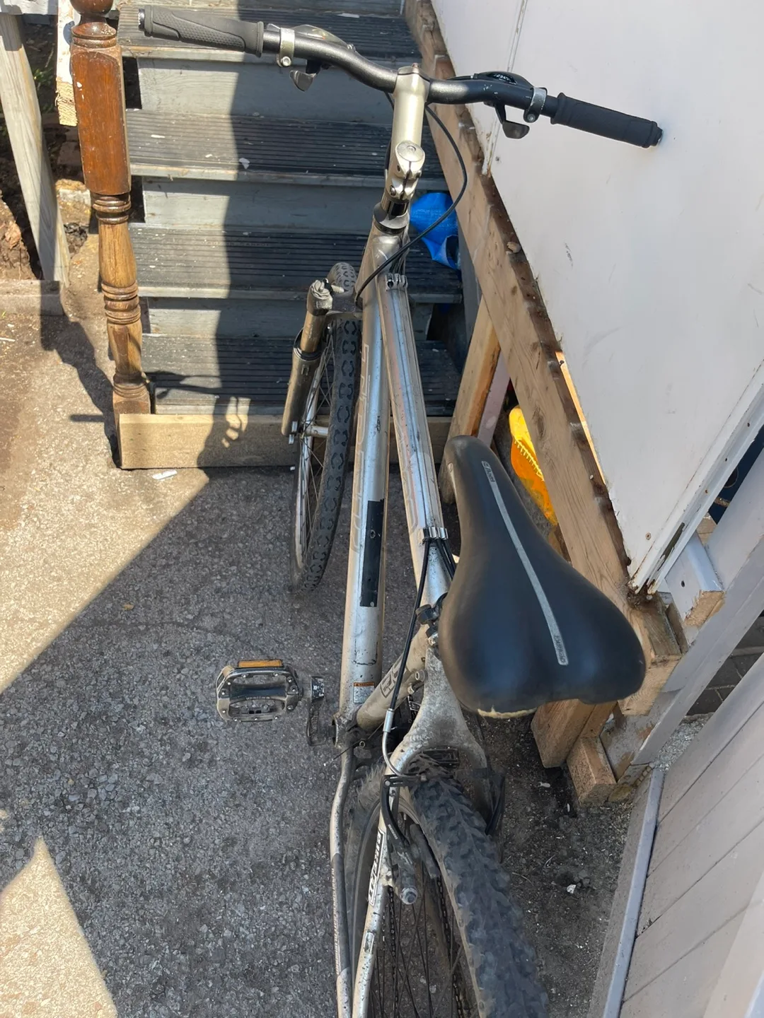 Trek Mountain Bike - Silver image indicator(5)