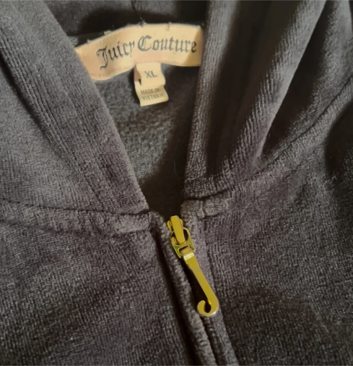 Juicy Couture Hoodie -XL (Dixie&Bloor) image indicator(6)