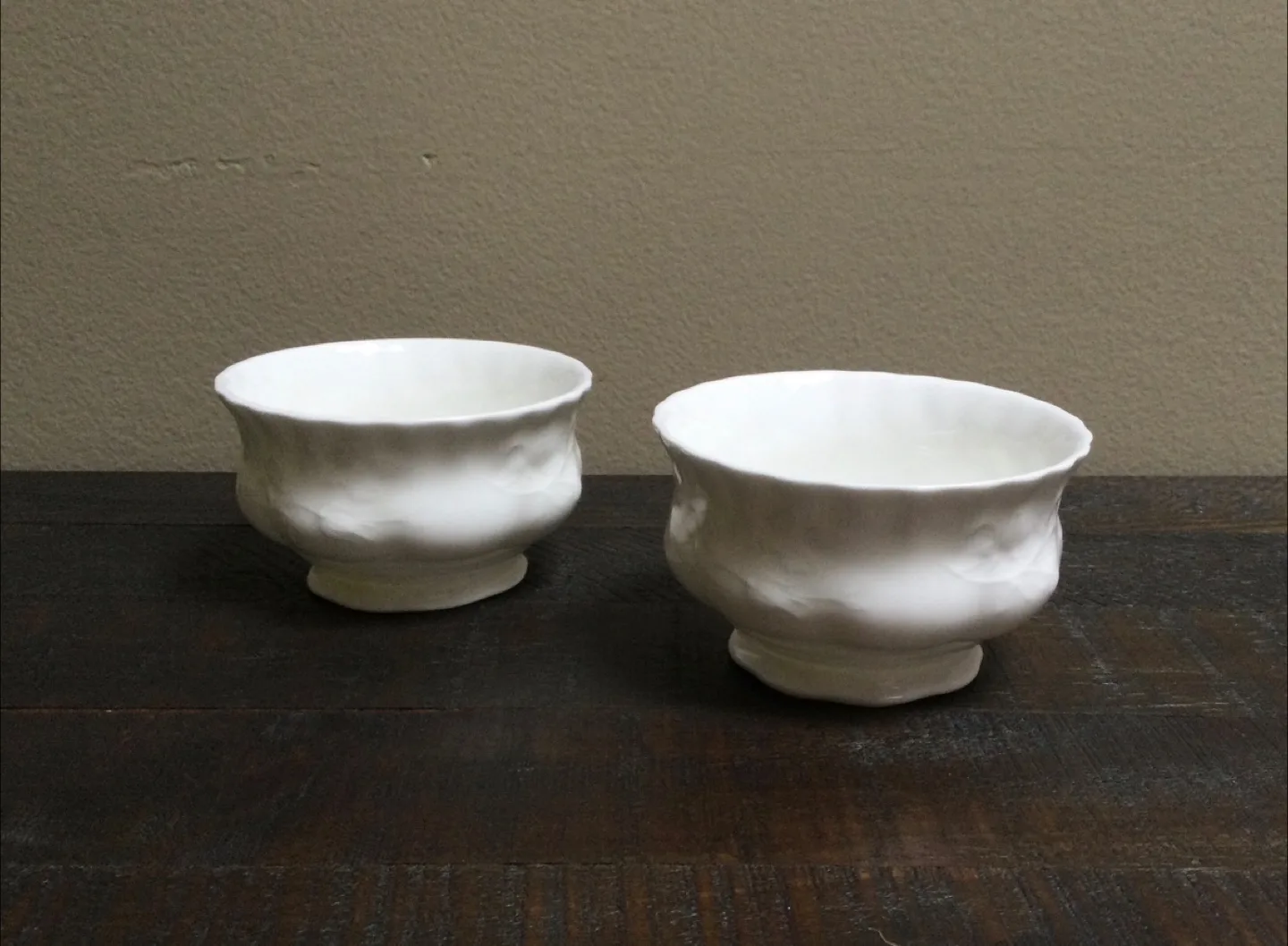 🇨🇦Royal Albert Old English Garden sugar/cream Bowls (Set of 2) thumbnail