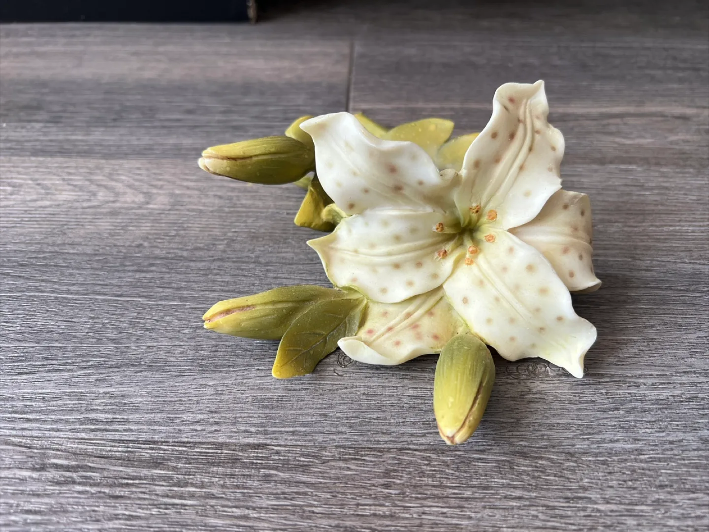 Floral Candle Holder thumbnail