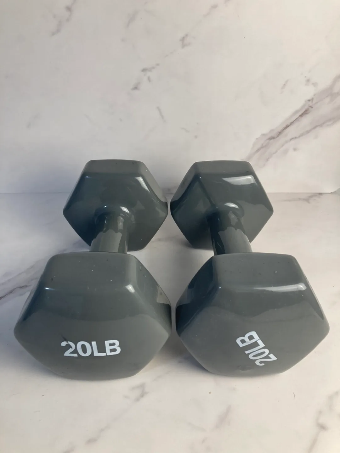 AmazonBasics 20lb Dumbbells thumbnail
