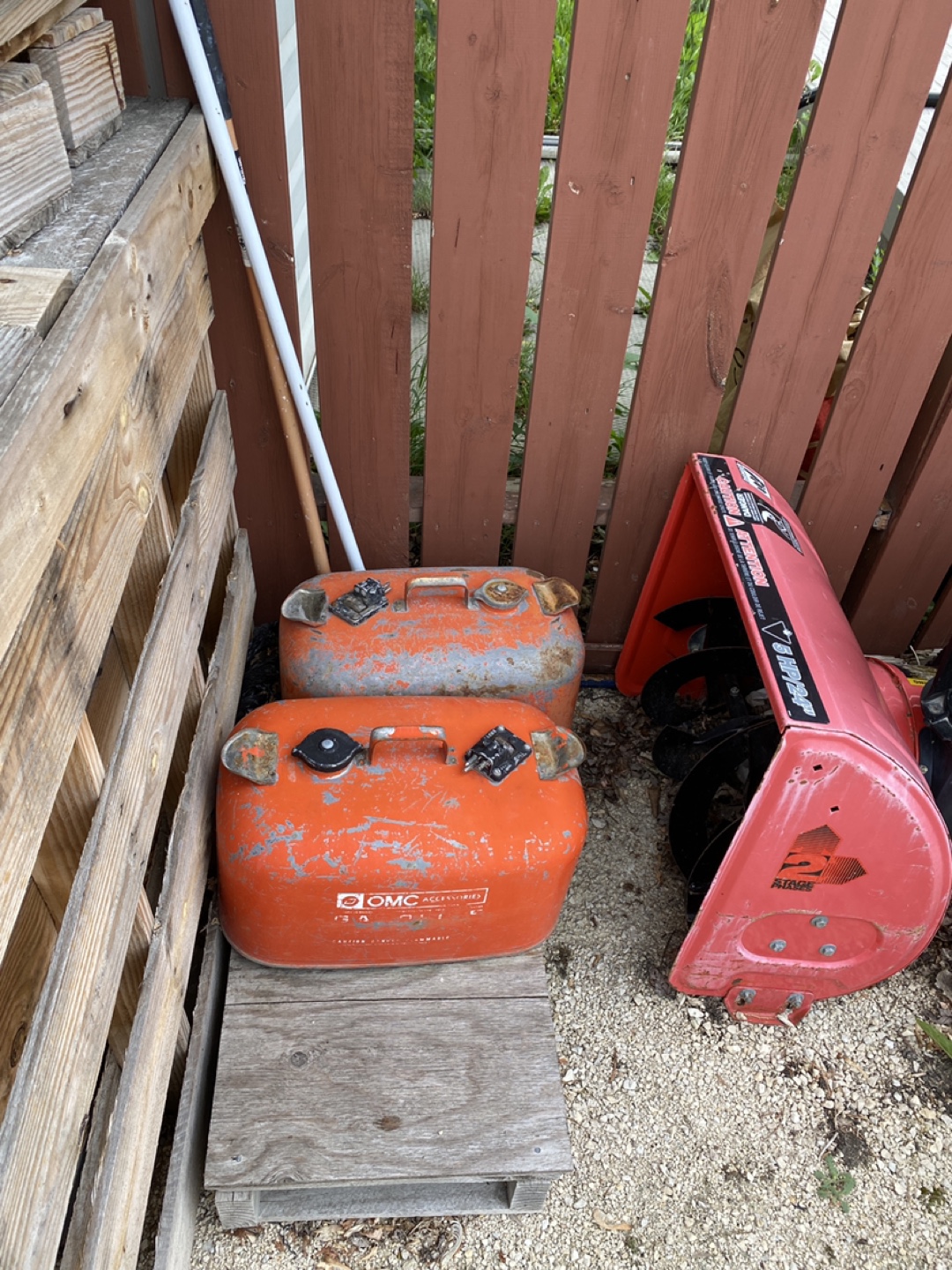 Yard Machines 5 HP 24" Snowblower - photo 2