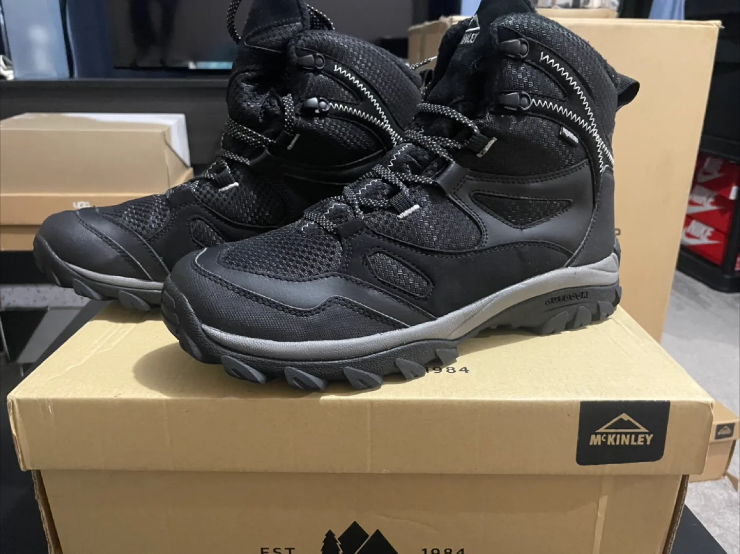 McKinley Bergfalk AQX ICA Hiking Boots - US 11 thumbnail